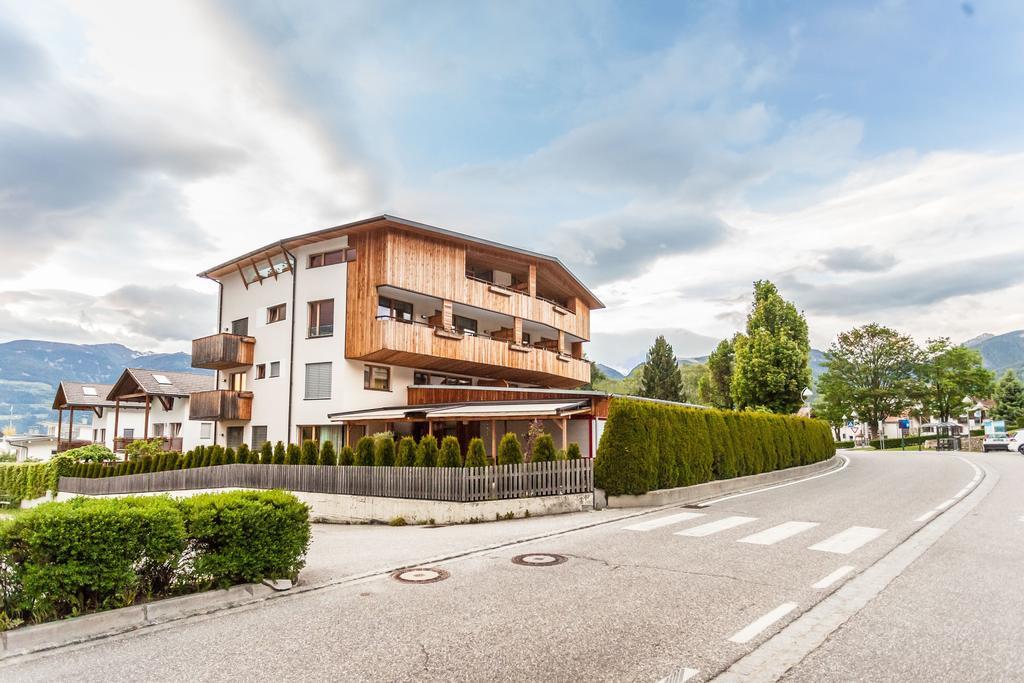 Residence Aichner Brunico Exterior photo